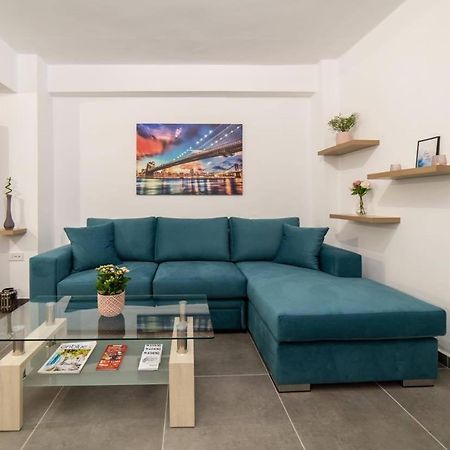 Апартаменти Brand New Aprt With Backyard In Lycabettus Hill ! Афіни Екстер'єр фото