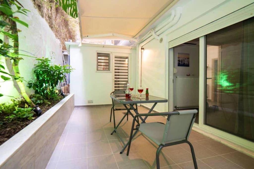 Апартаменти Brand New Aprt With Backyard In Lycabettus Hill ! Афіни Екстер'єр фото