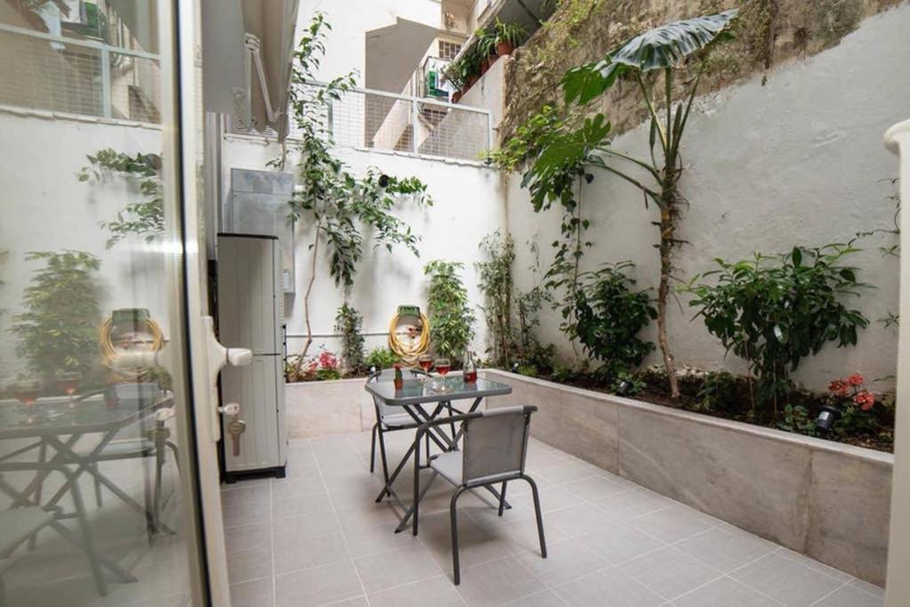 Апартаменти Brand New Aprt With Backyard In Lycabettus Hill ! Афіни Екстер'єр фото